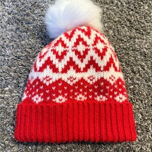 Cozy Red and White OS Pom-Pom Beanie for Women